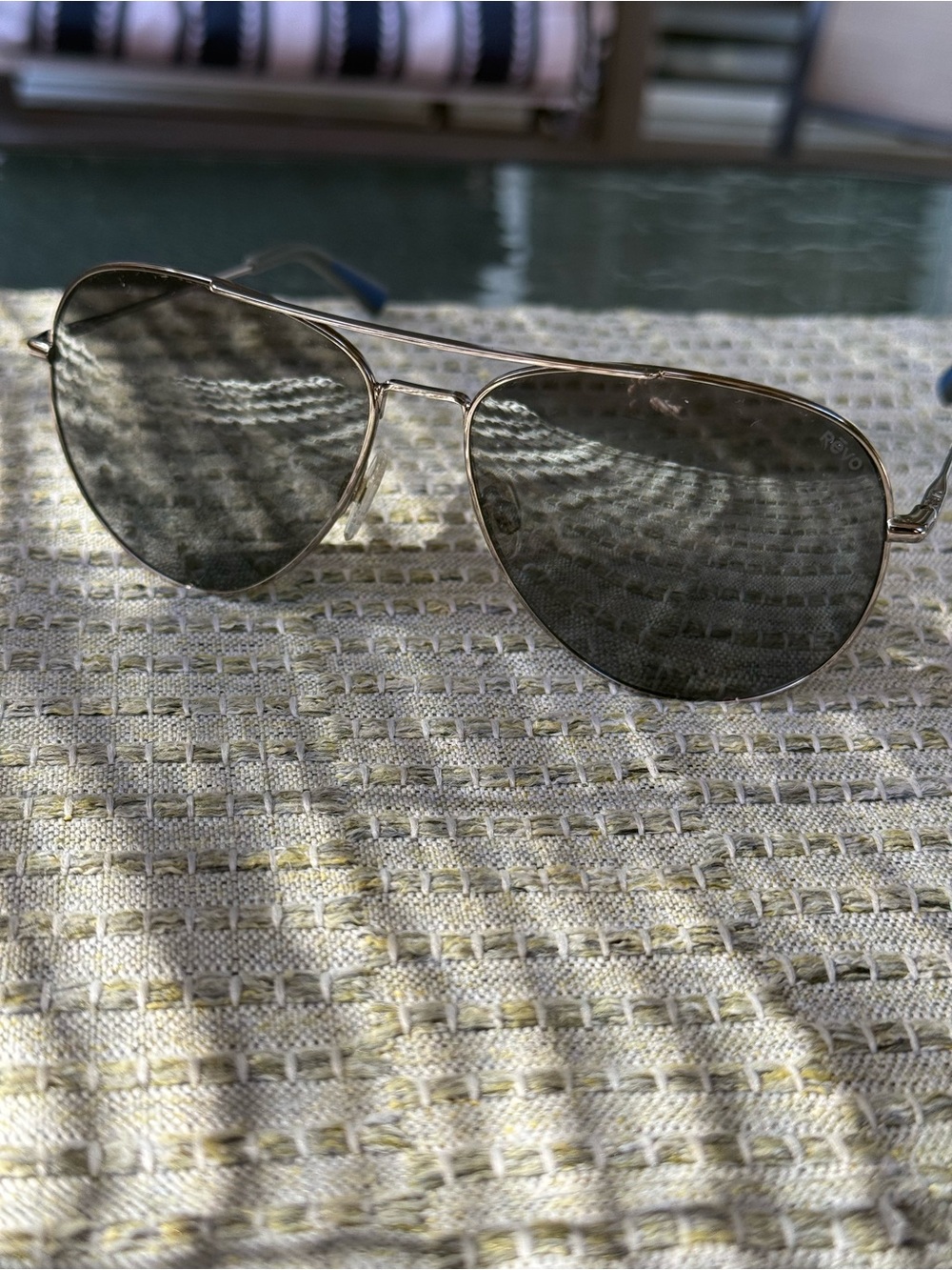 Revo Men's Aviator Sunglasses silver Frame